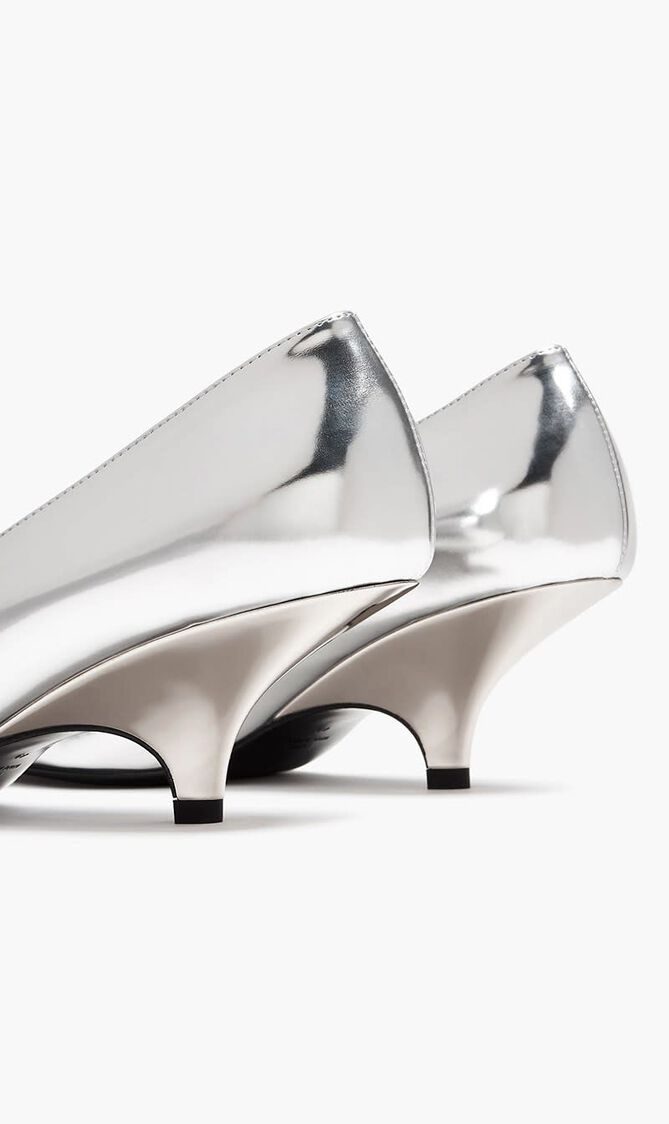 THE WEDGE-HEEL PUMP