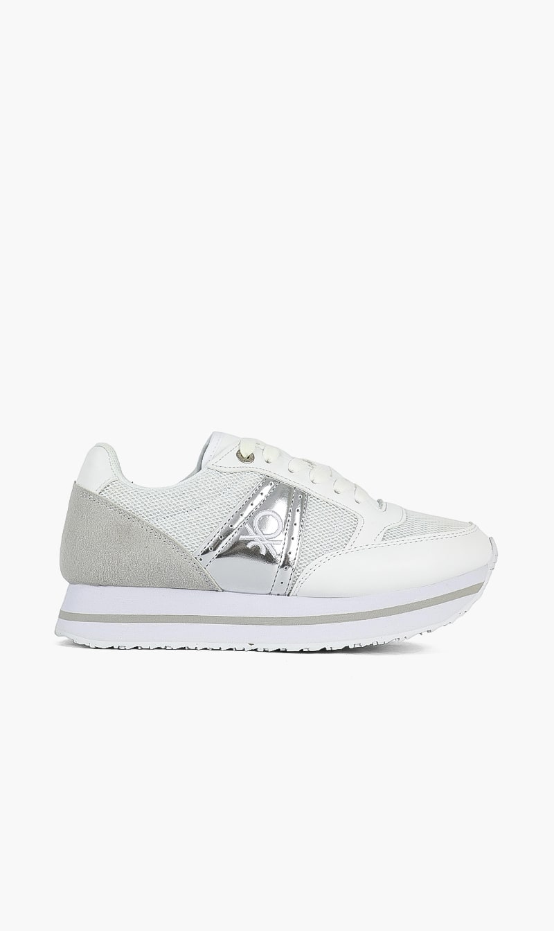 

Bull Metal Sneakers