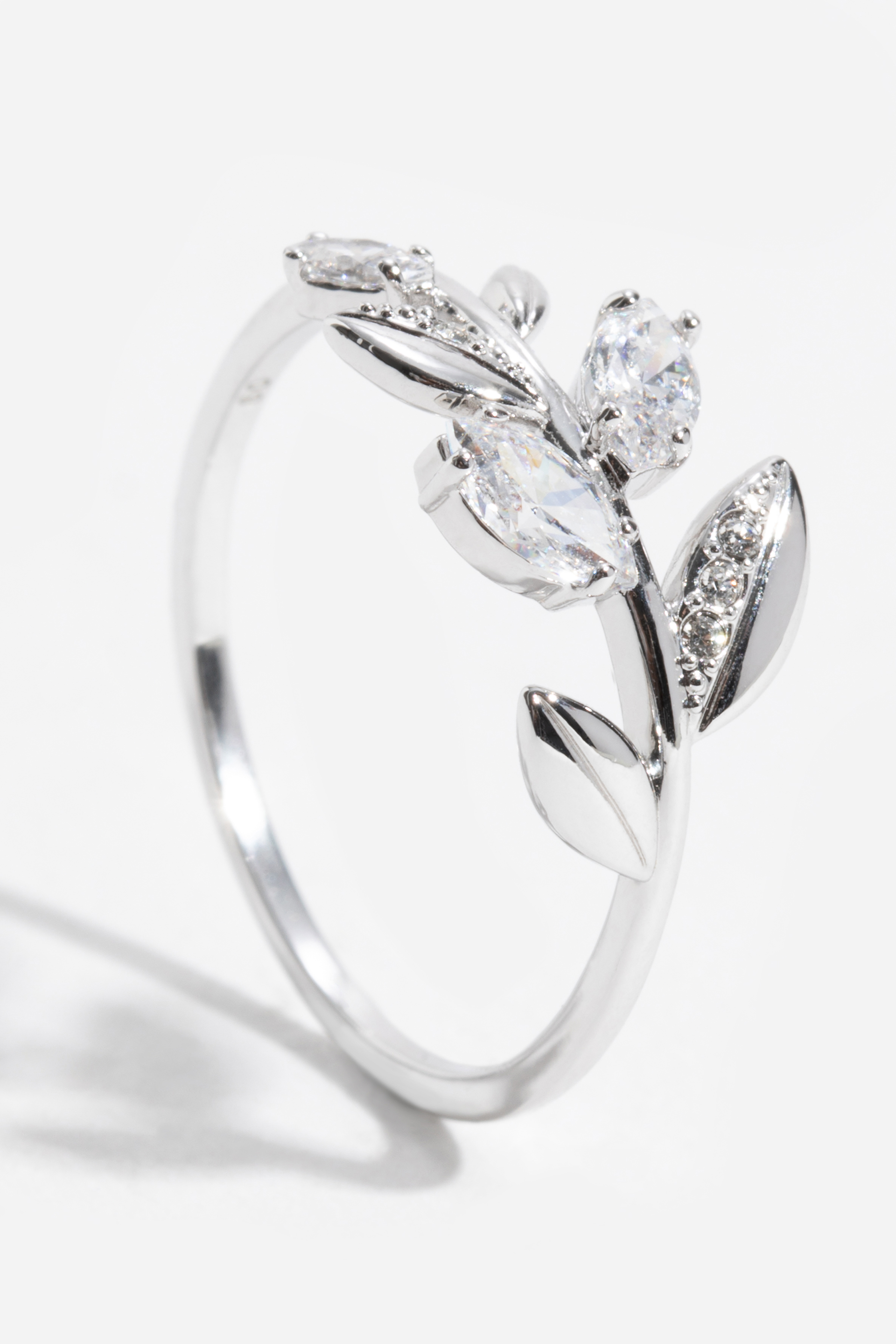 

Swarovski Mayfly Ring, 52 Mm