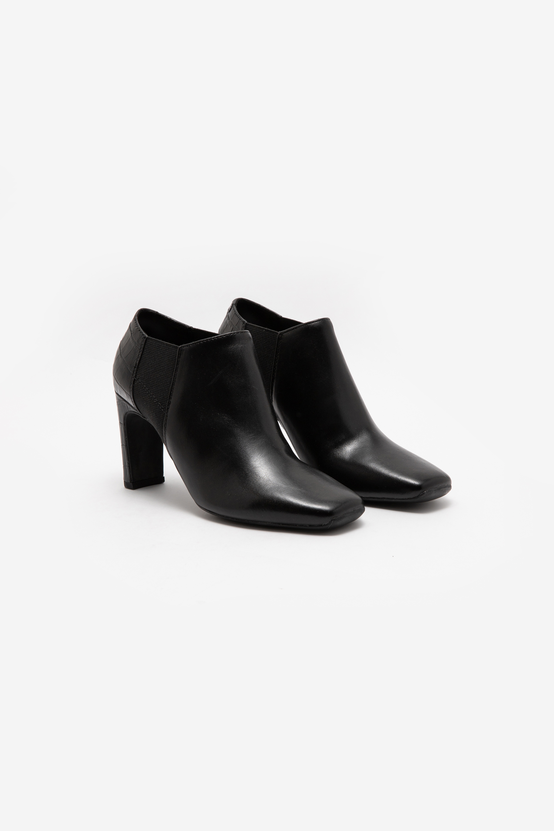 

GEOX Vivyanne Leather Ankle Boots