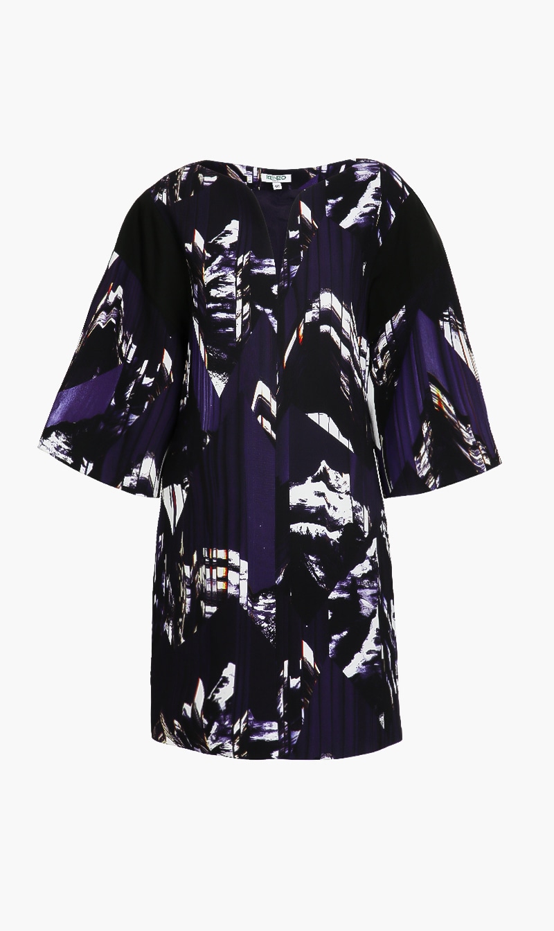 

Abstract Straight Fit Dress