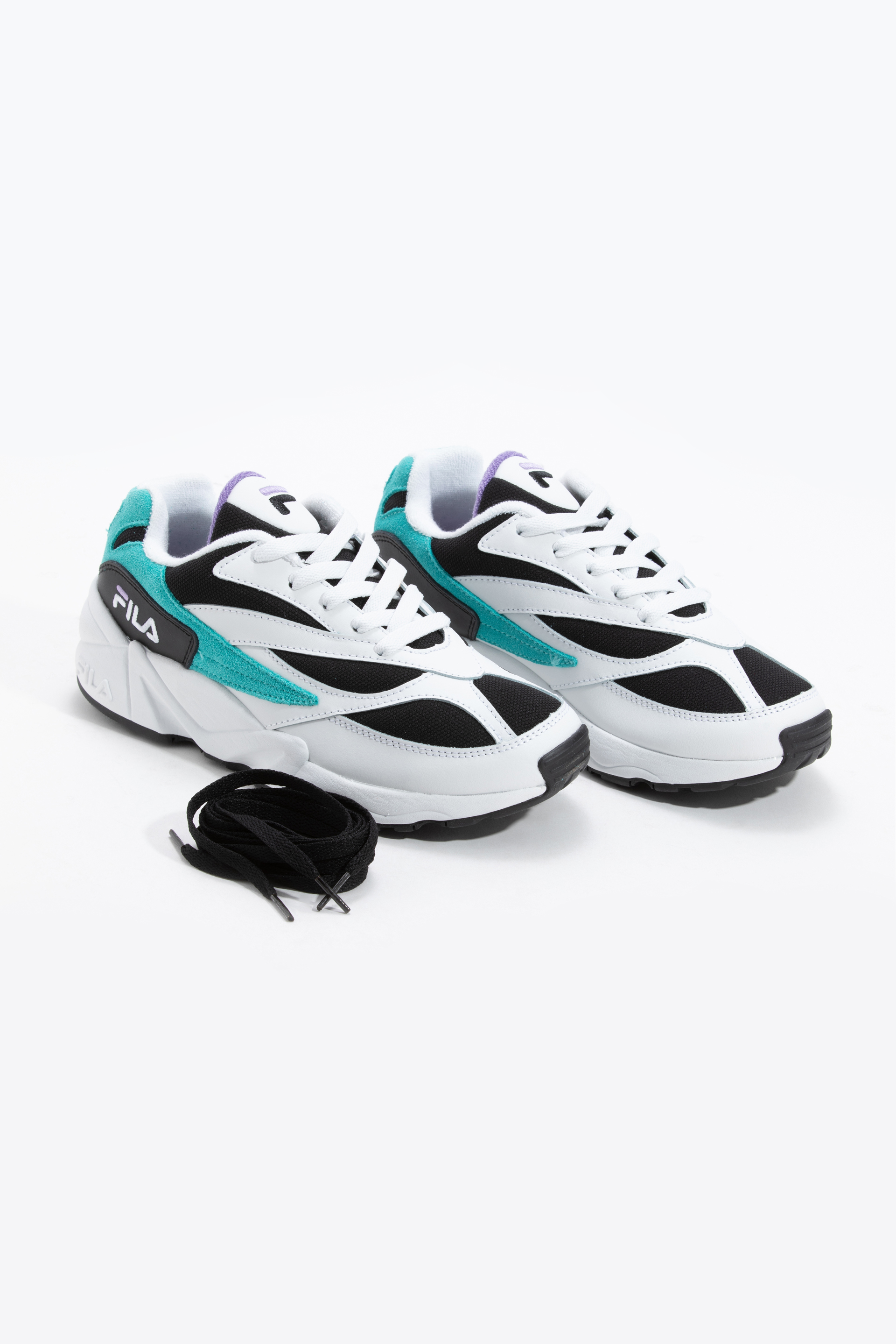 

Fila V94m Low-cut Sneakers