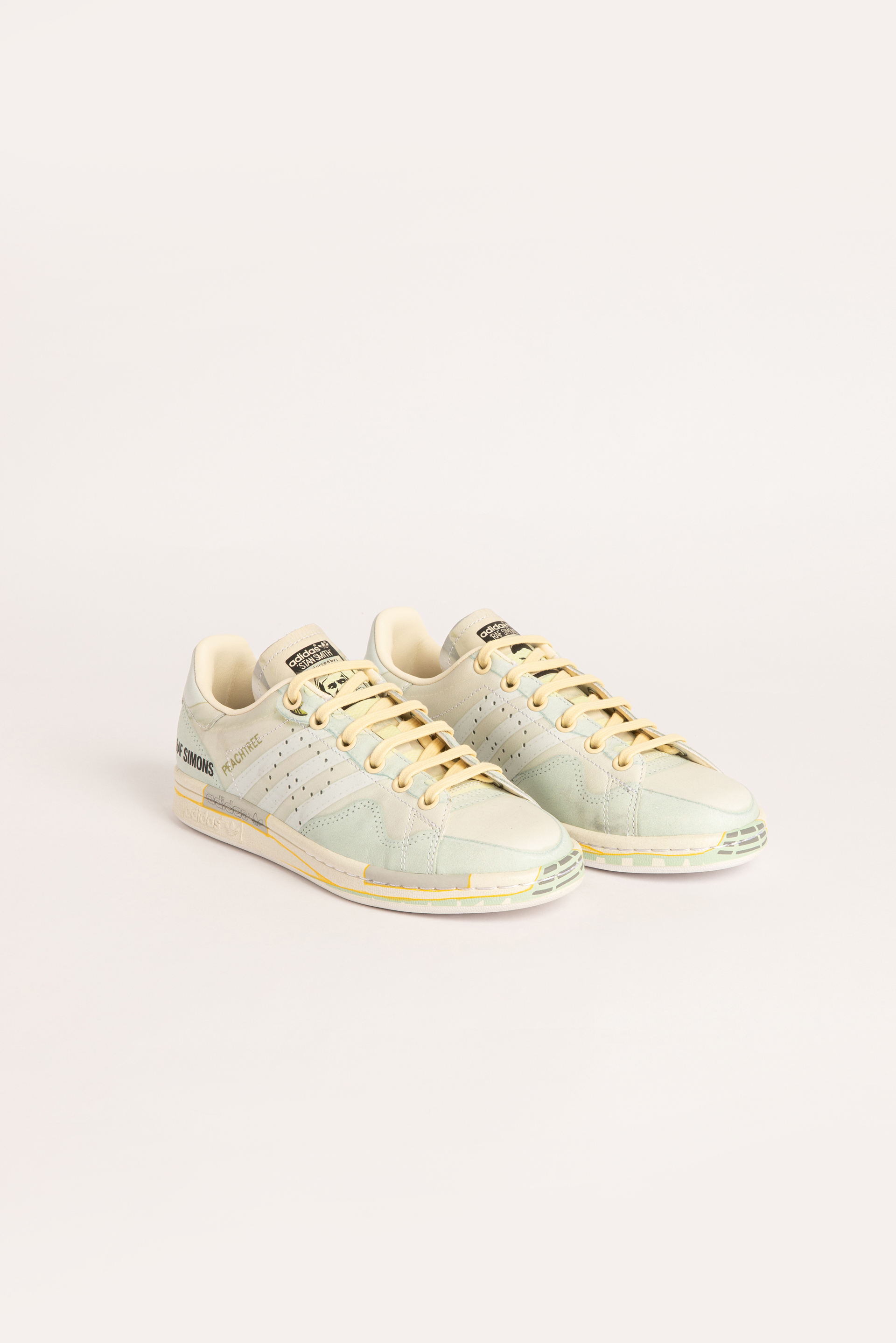 

Adidas Raf Simons Peach Stan Smith