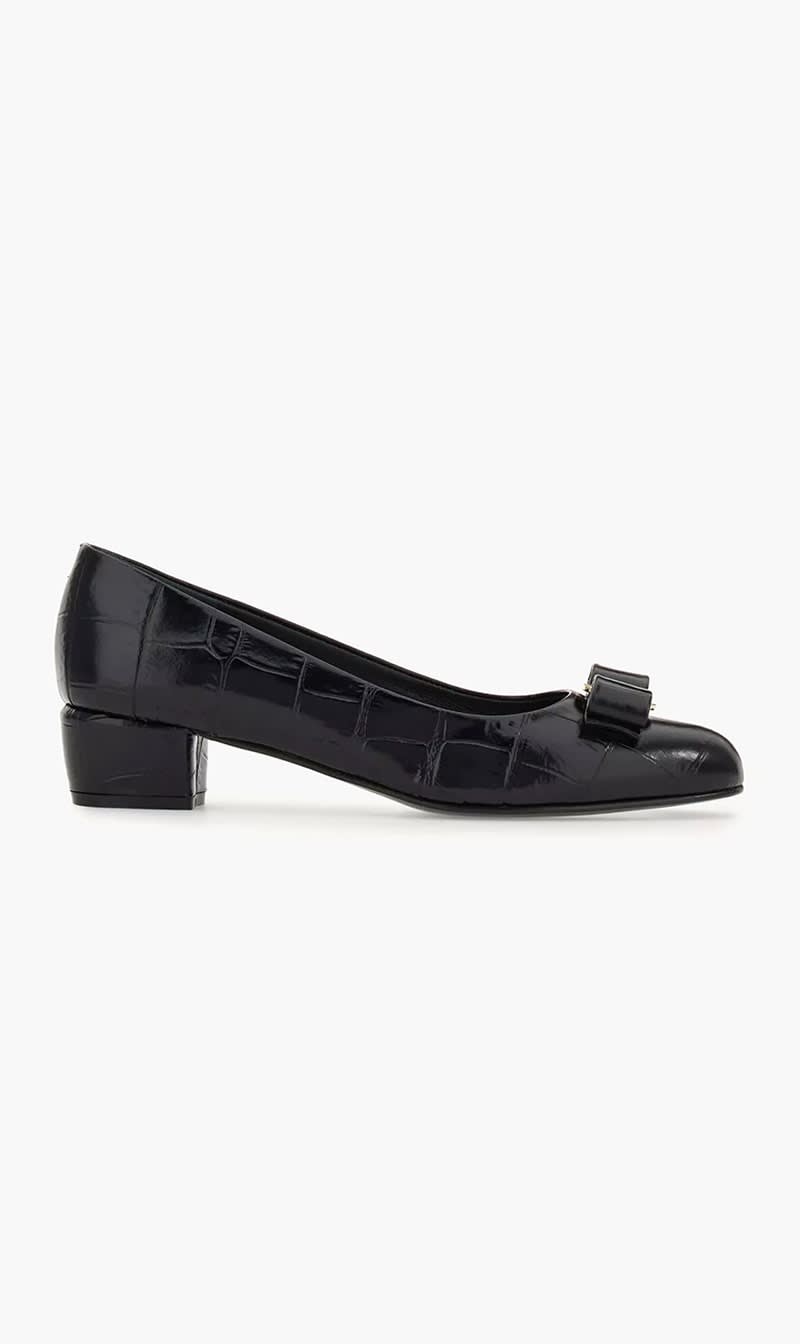 

Salvatore Ferragamo Black Vara Pump for Women | The Deal Outlet