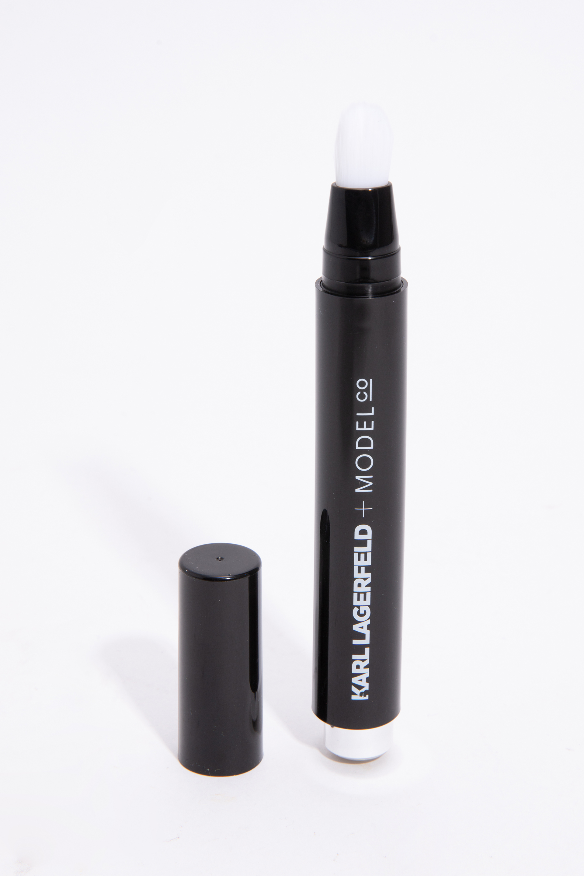 

Karl Lagerfeld Liquid Luminizer Strongbin Pen, Nude Pink