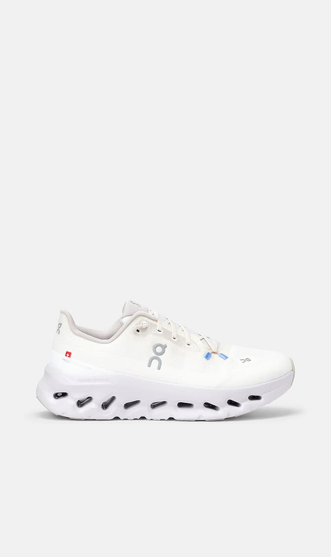 

On-running White Cloudtilt for Women | The Deal Outlet