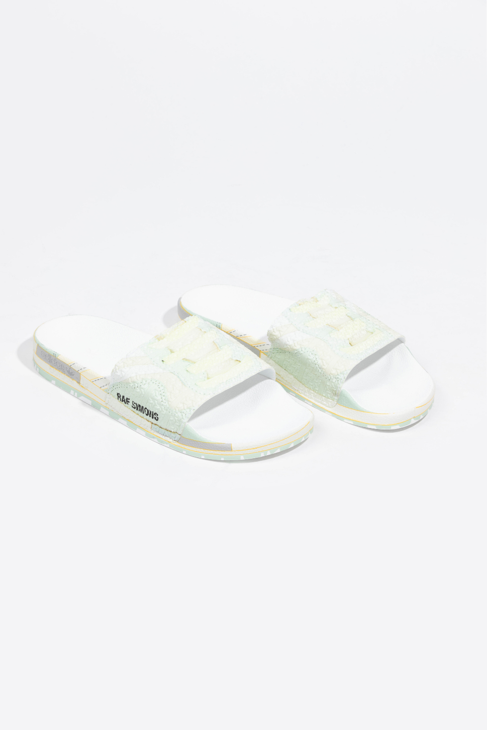 

Adidas Rs Peach Adilette