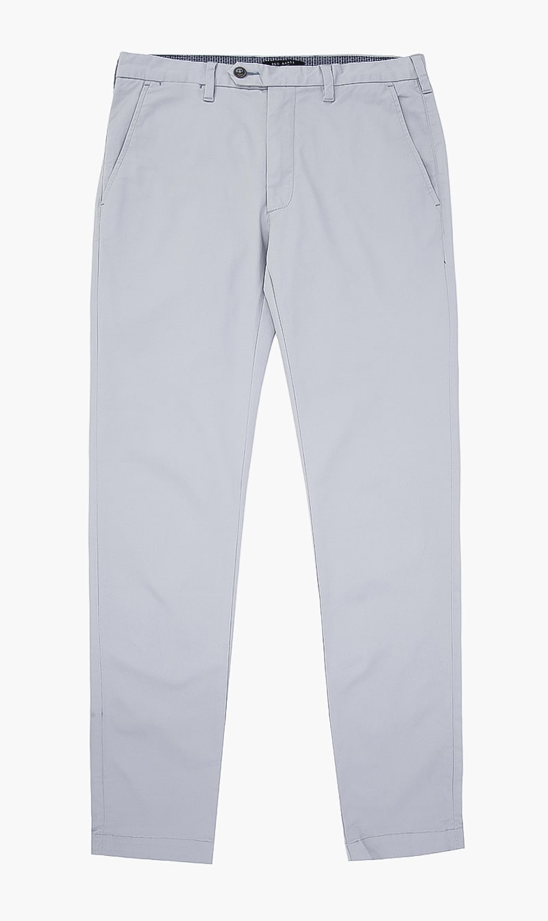 

Slim Fit Chino