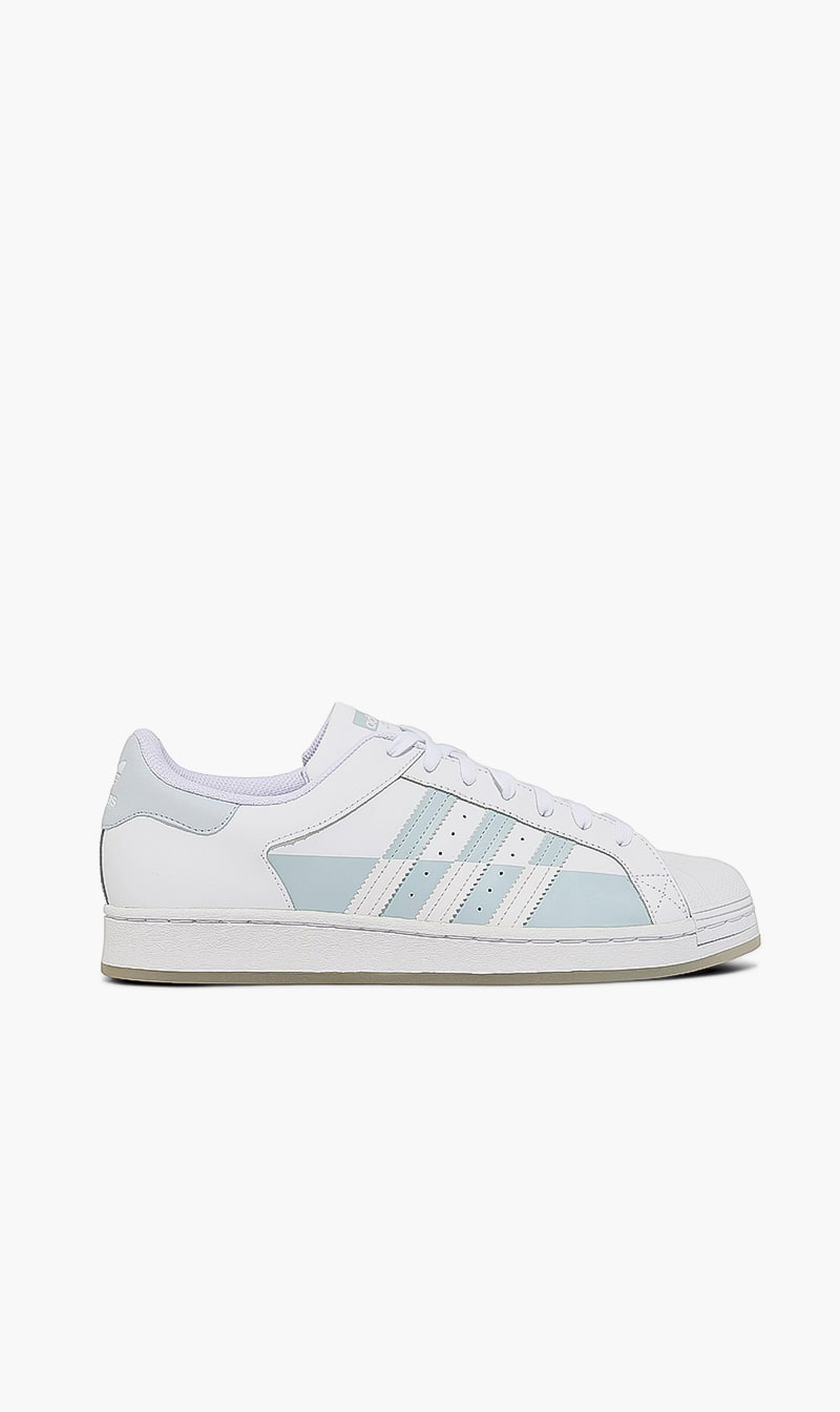 

Adidas Superstar Sneakers