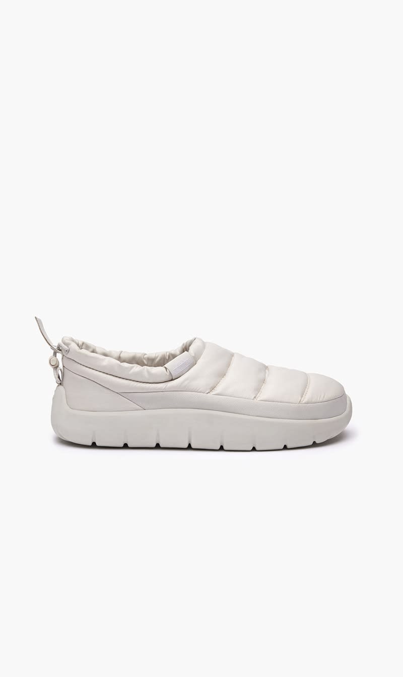 

Lacoste White Nylon Serve Slipper for Men | The Deal Outlet