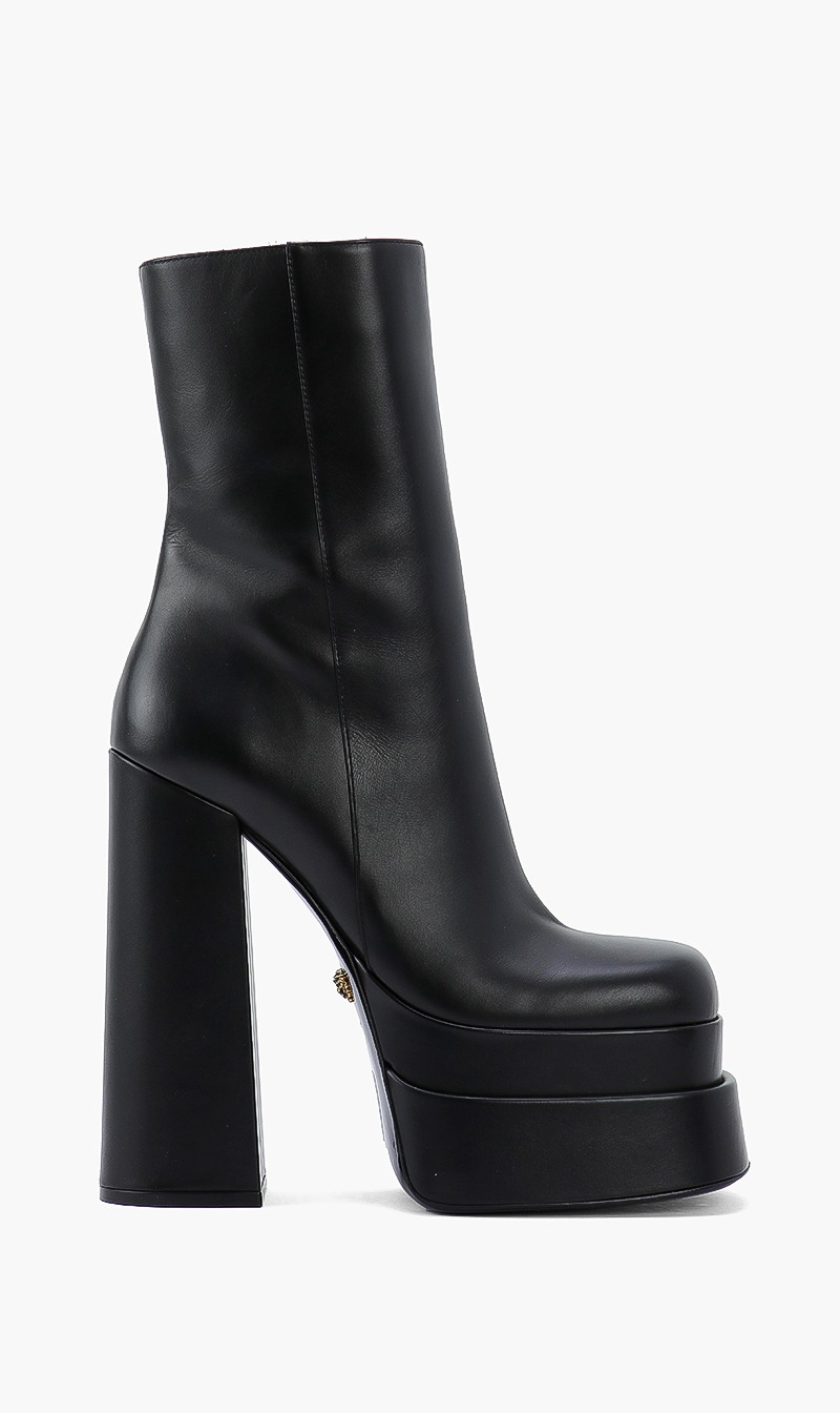

Intrico Leather Ankle Boots, Black