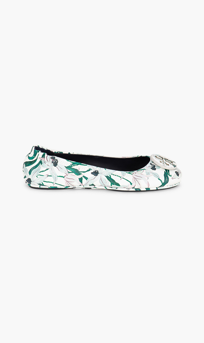 

Tory Burch Minnie Travel With Flowers