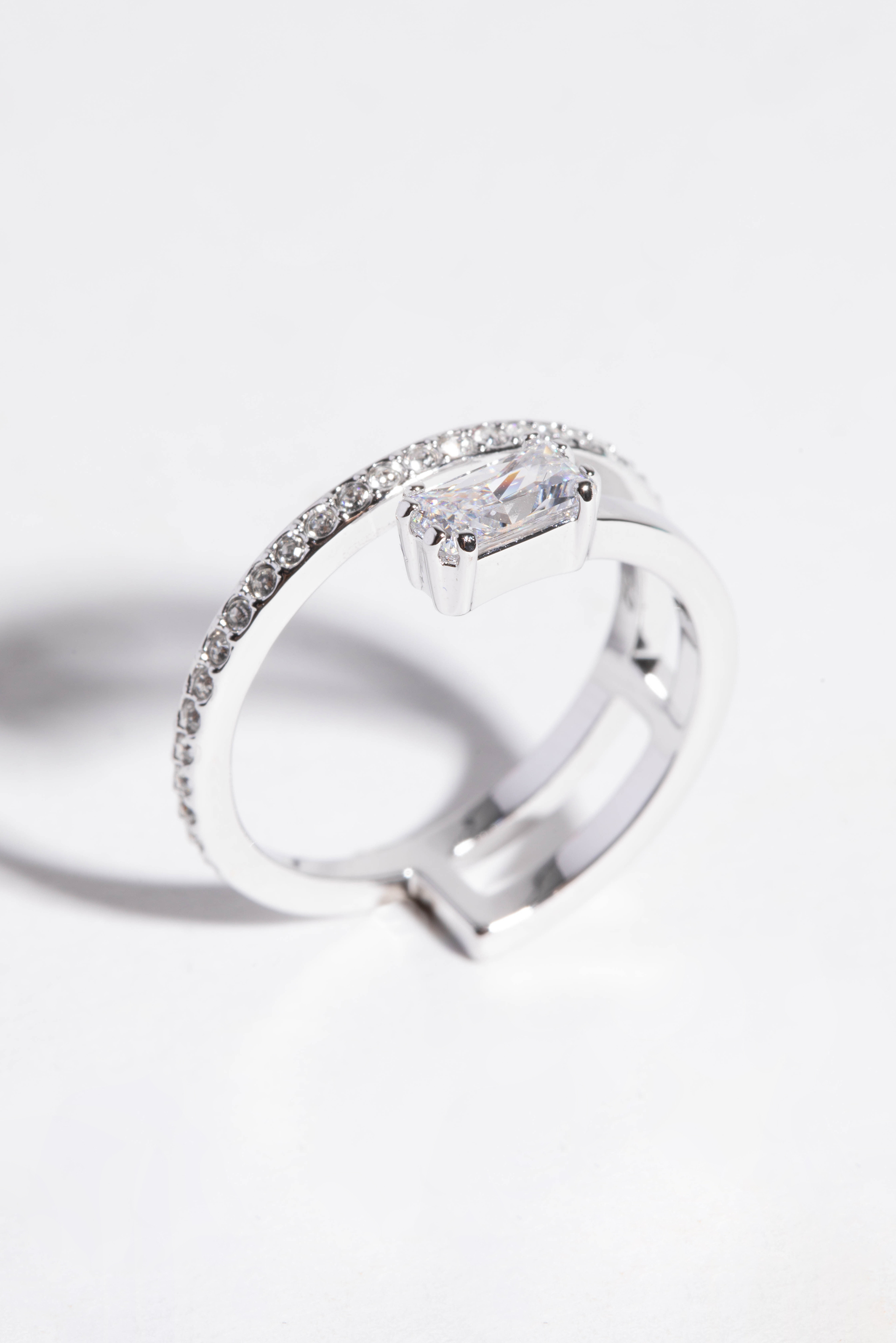 

SWAROVSKI Gray Silver Ring, 52mm