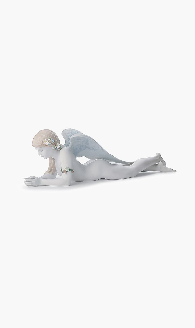 

Lladro Precious Angel Figurine