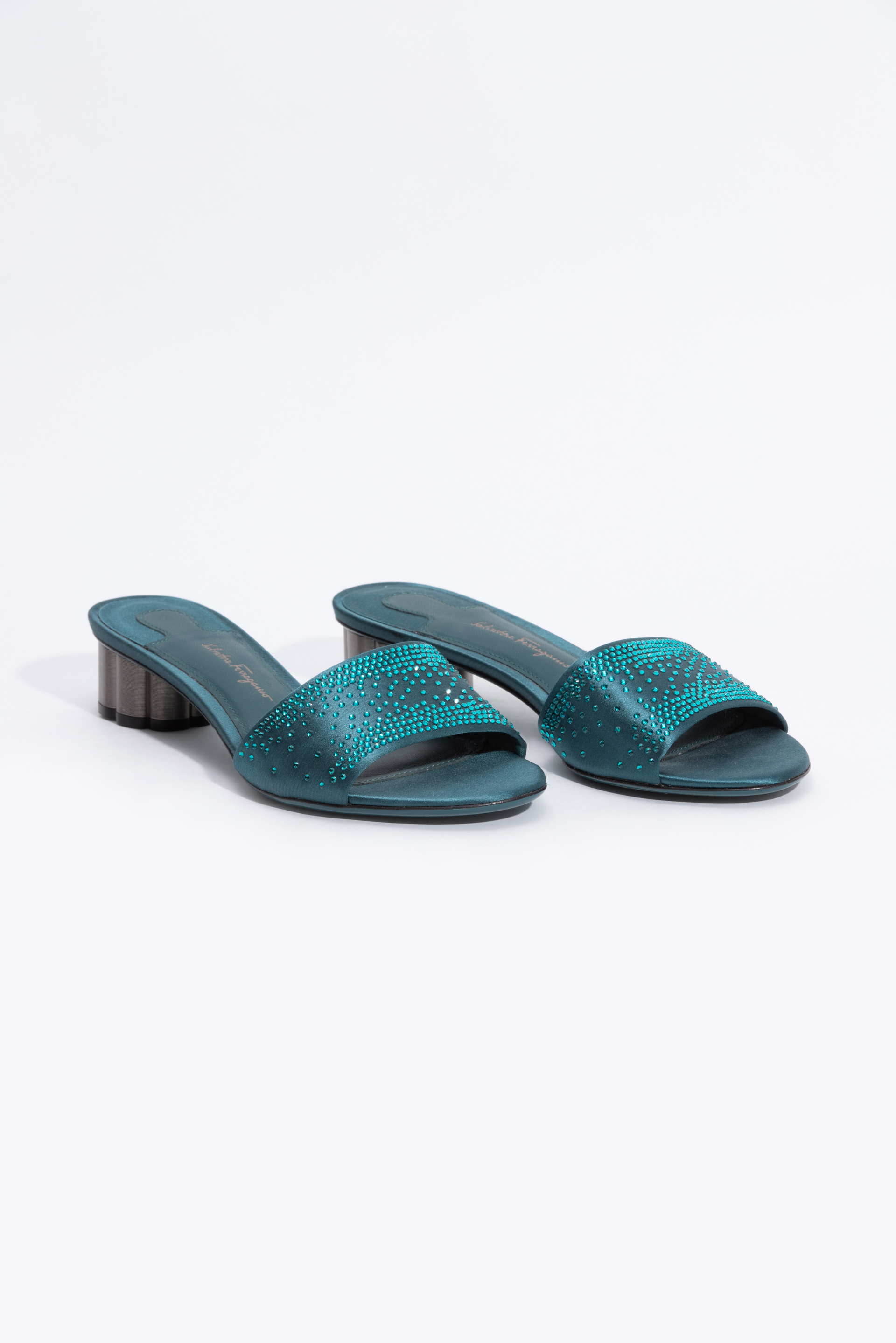 

Gorizias Mules, Blue