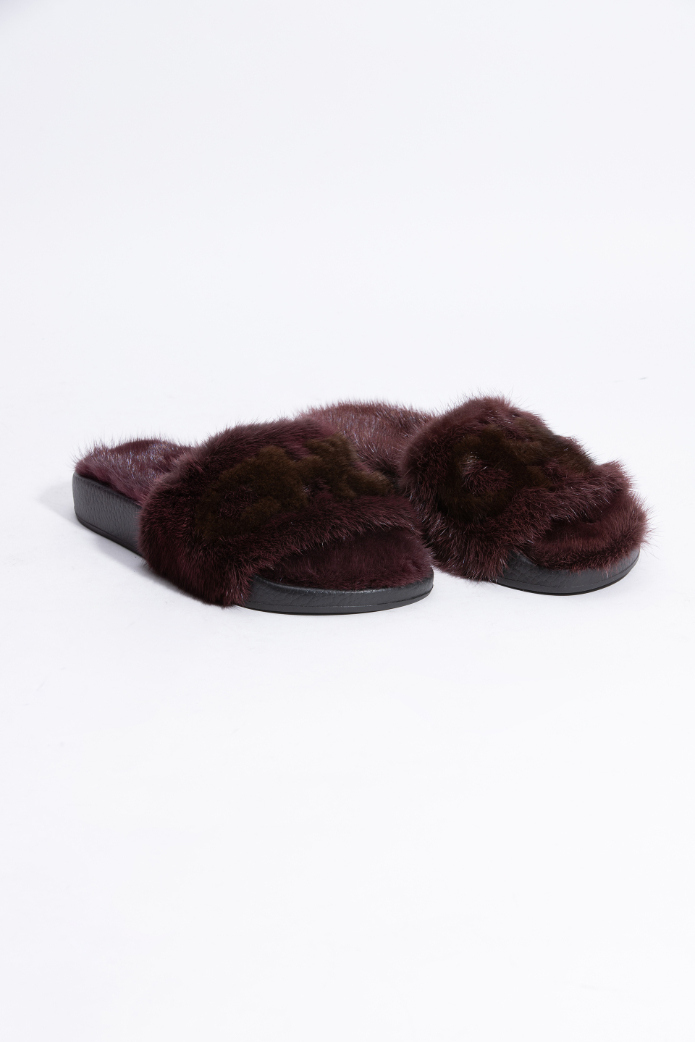 

Salvatore Ferragamo Groove Fur Slides