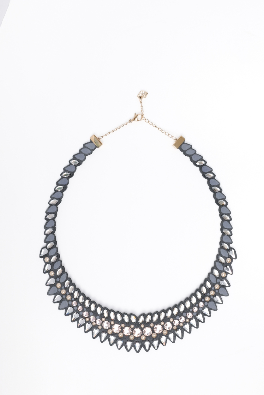 

SWAROVSKI Slake Pulse Dark Grey Necklace