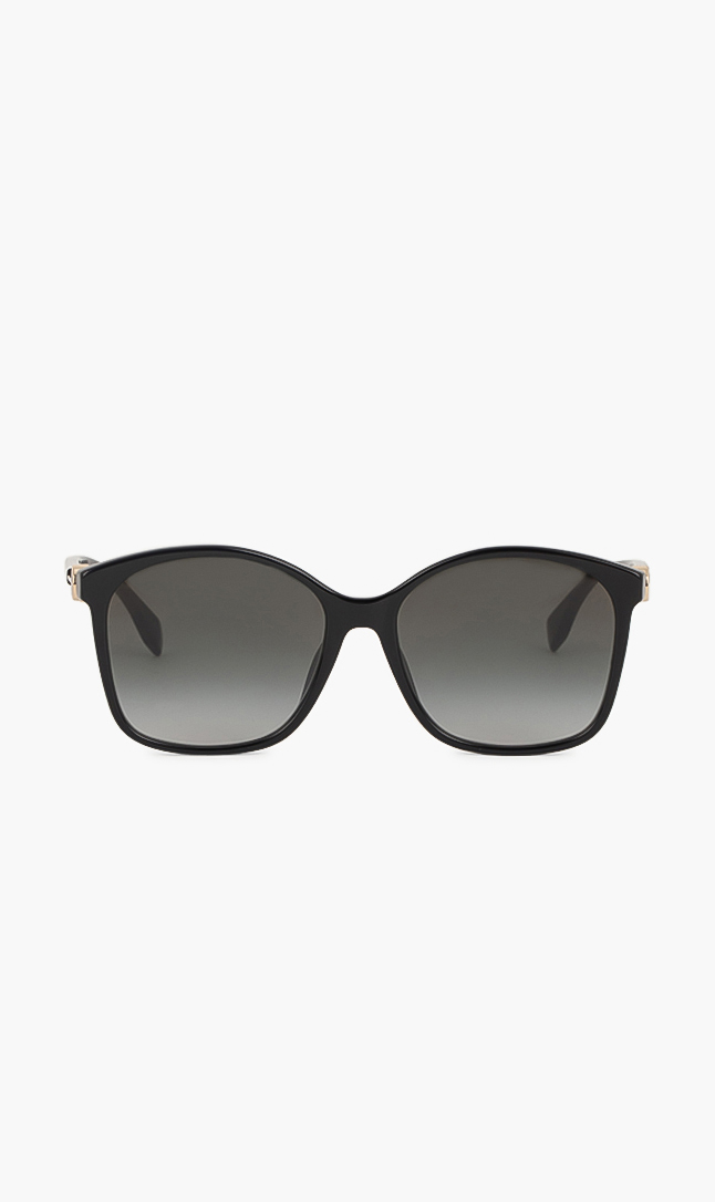 

Fendi Oversized Sunglasses