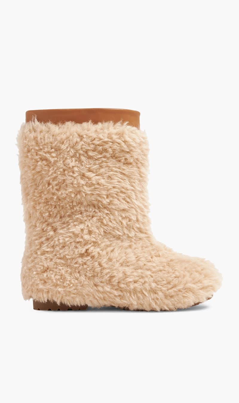 

Age Of Innocence Beige Yeti Boots for Girls | The Deal Outlet