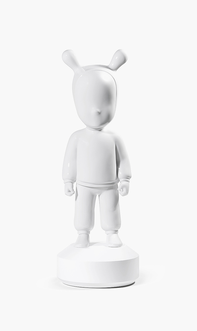 

Lladro The White Guest