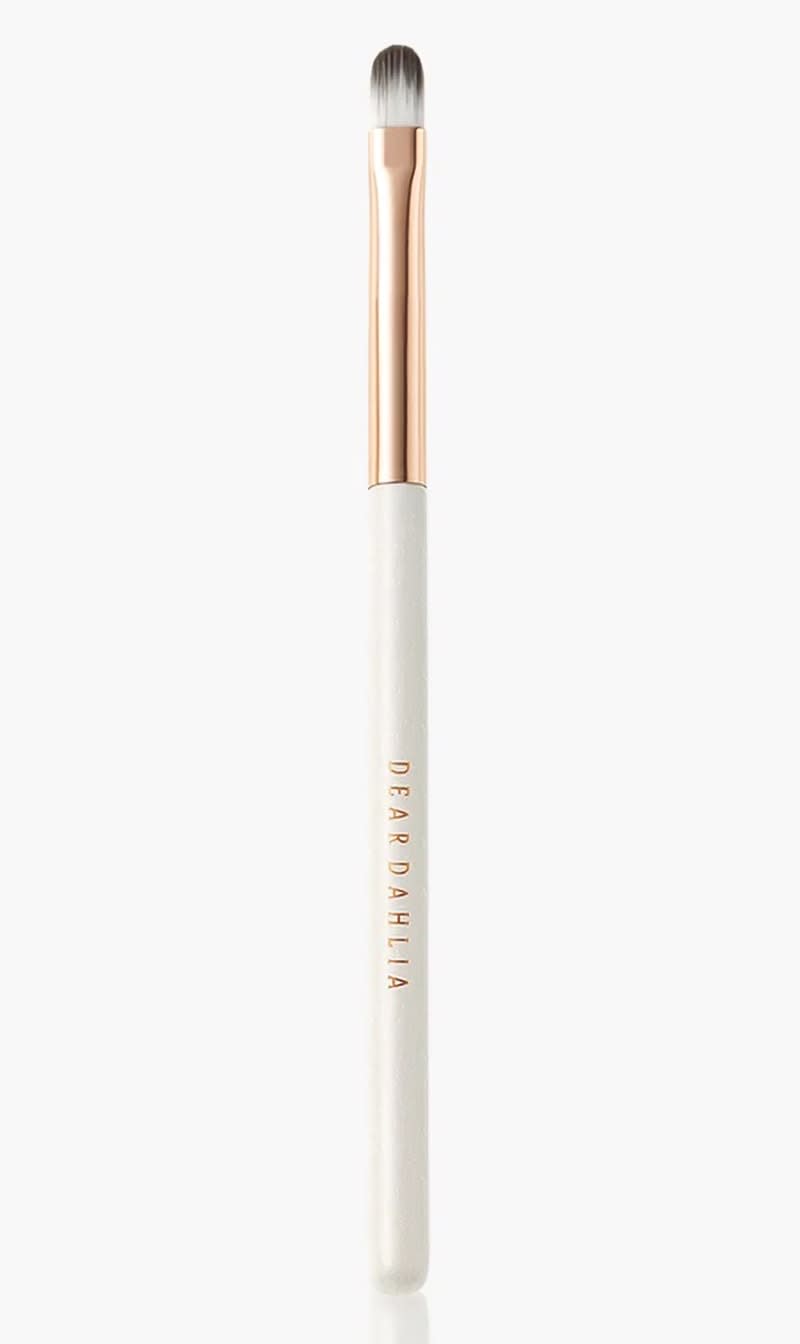 

Dear Dahlia Others Blooming Brush , 173 Lip & Concealer Brush for Women | The Deal Outlet