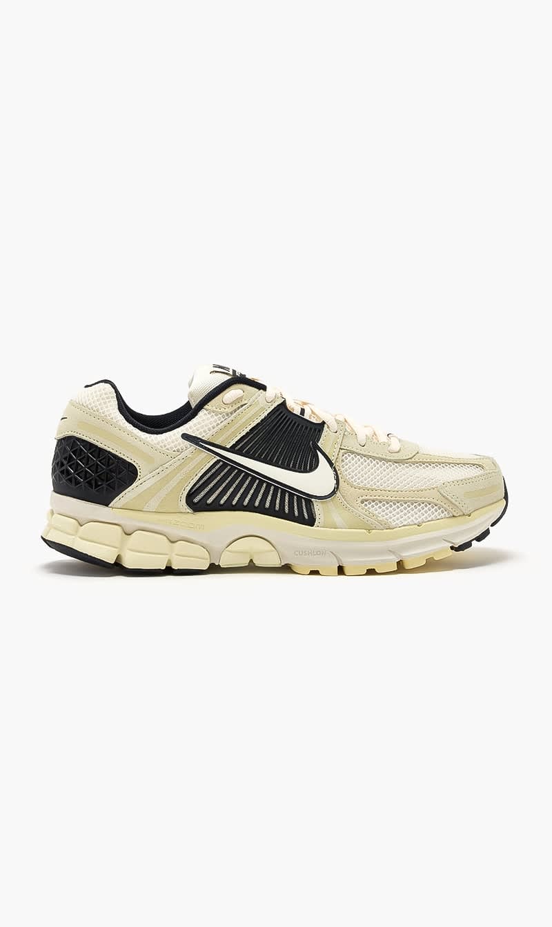 

Nike White Nike Zoom Vomero 5 Sde for Men | The Deal Outlet