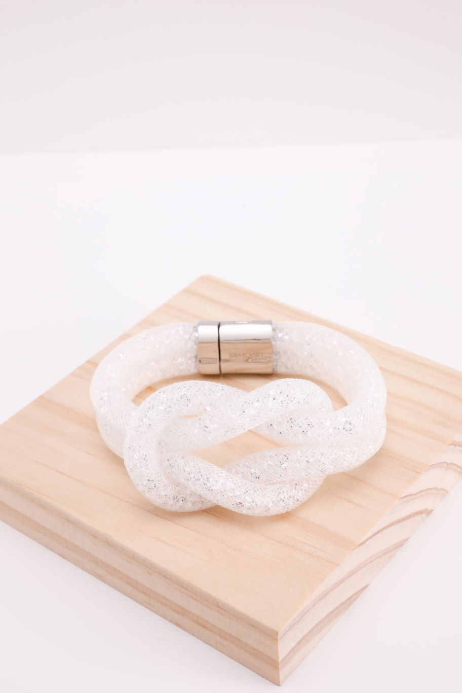 

Swarovski Stardust Knot Medium Bracelet