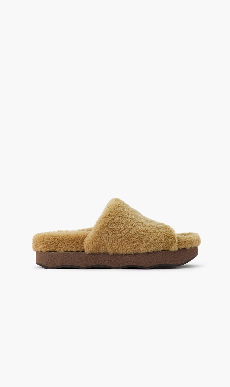 

Chloe Shearling Slip-on Slides