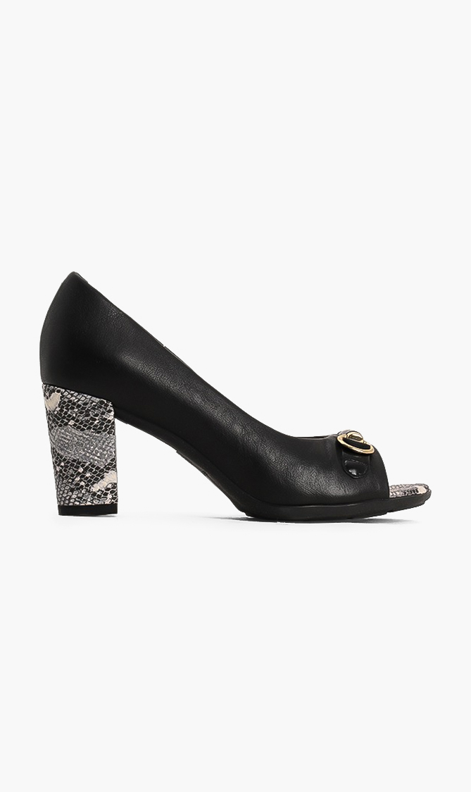 

Geox Annya Leather Pumps