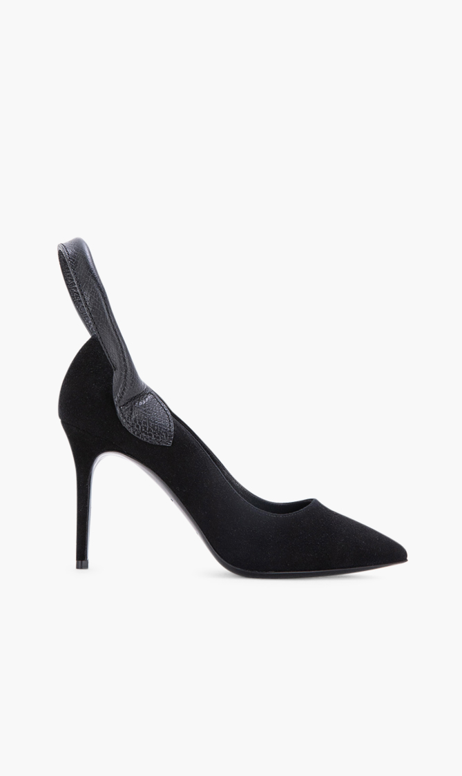 

Suede Pointy Toe Pumps