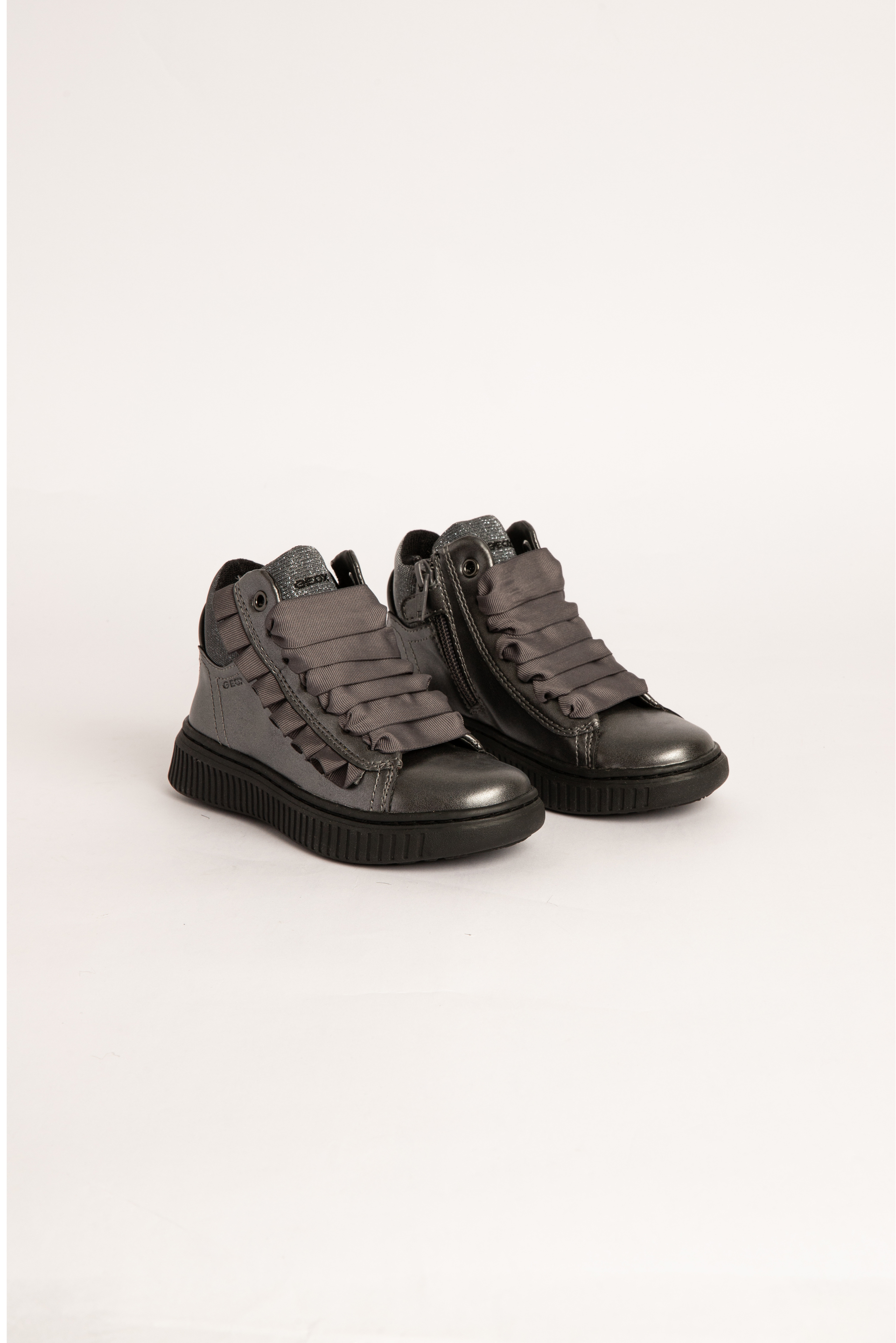 

Geox Discomix Leather High-cut Sneakers