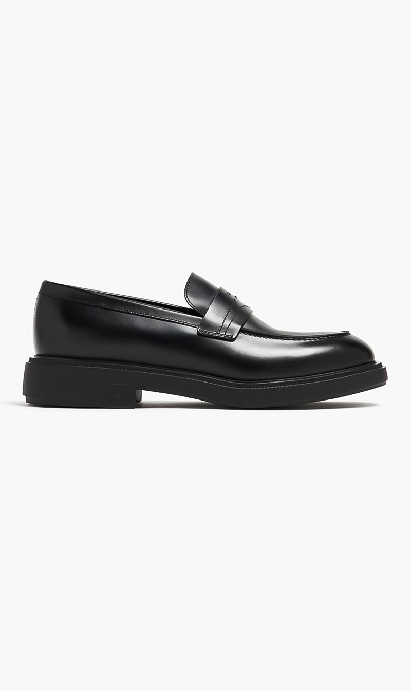 

Salvatore Ferragamo Black Camden for Men | The Deal Outlet