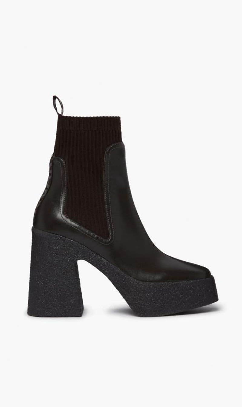 

Stella Mc Cartney Black Skyla Alter Sporty Mat for Women | The Deal Outlet