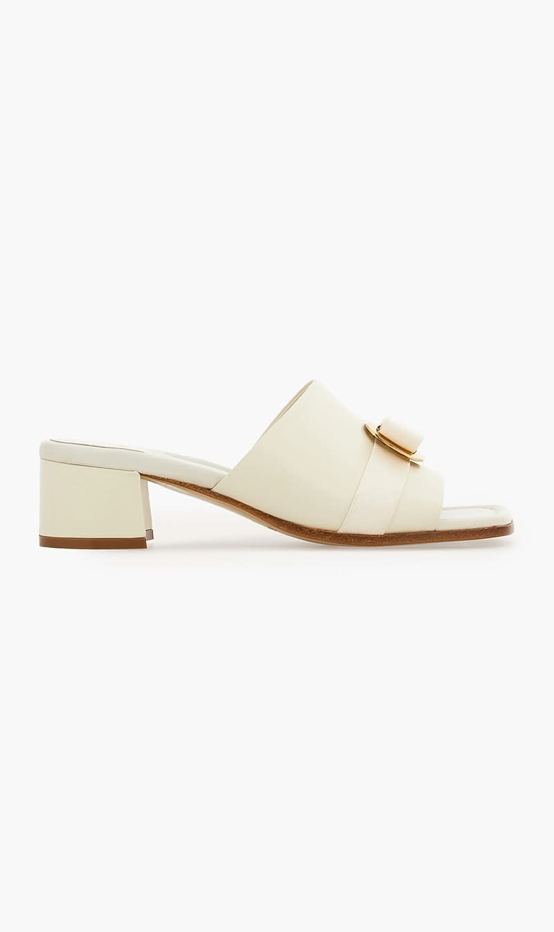 

Salvatore Ferragamo White Vilna 40 for Women | The Deal Outlet