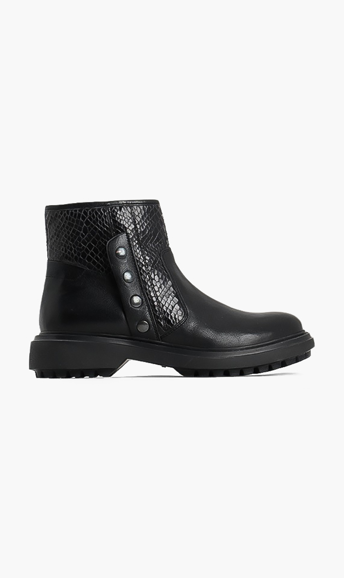 

Geox Asheely Leather Ankle Boots