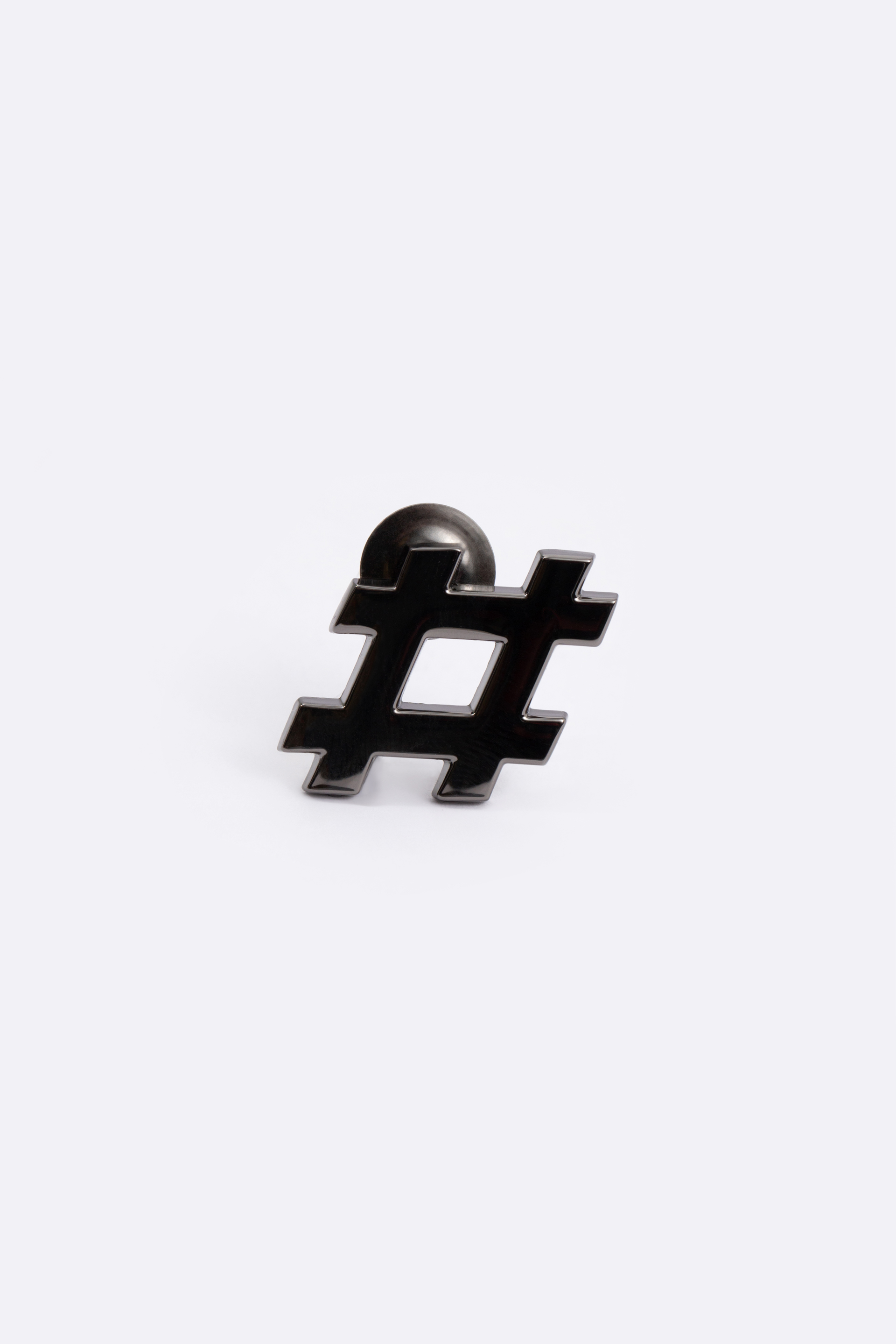 

Longchamp Hashtag Pin