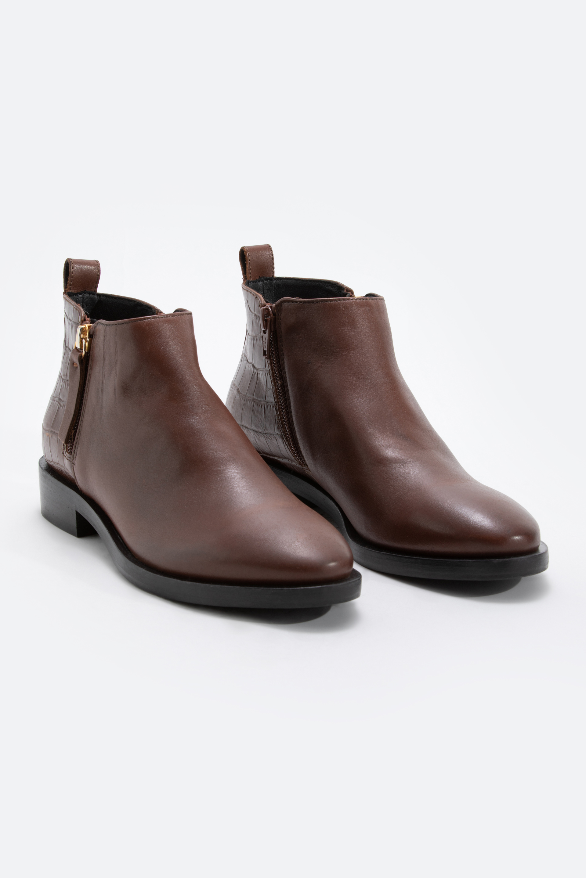 

Geox Brogue Leather Ankle Boots