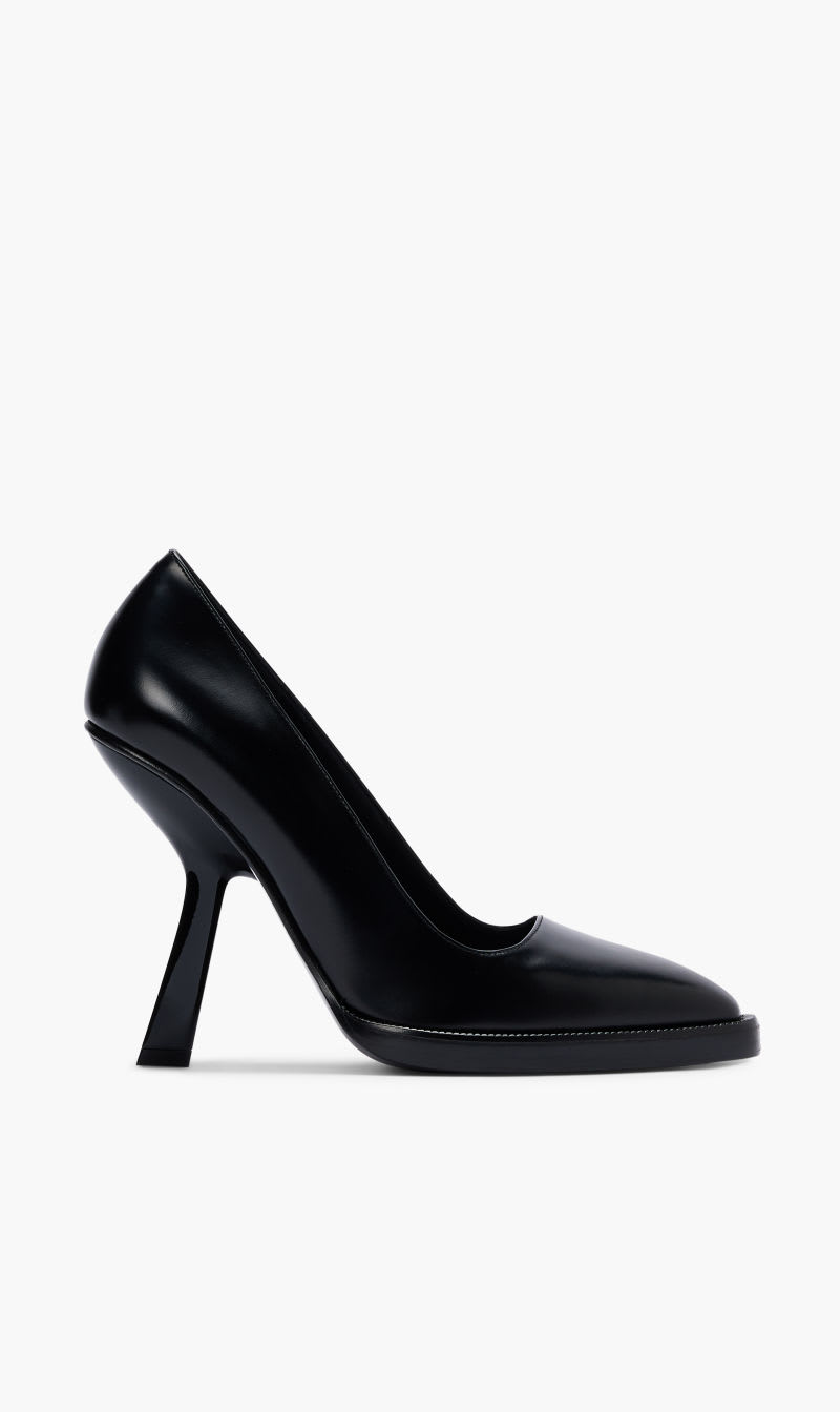 

Salvatore Ferragamo Black Plain Pump for Women | The Deal Outlet