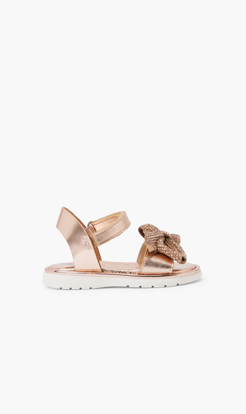 

Sandal With Restraint Bow, Gold