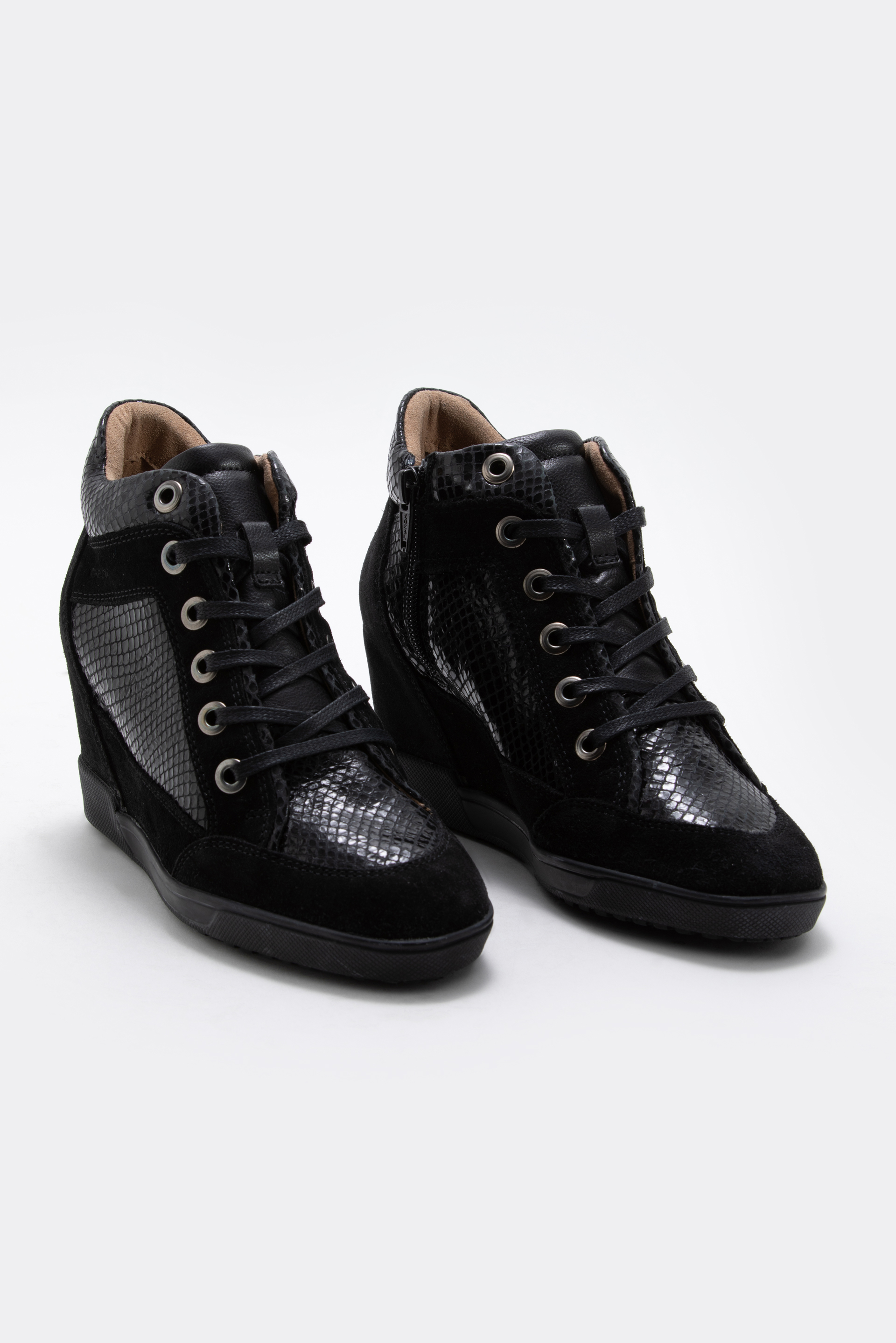 

Geox Carum Leather Wedge Sneakers