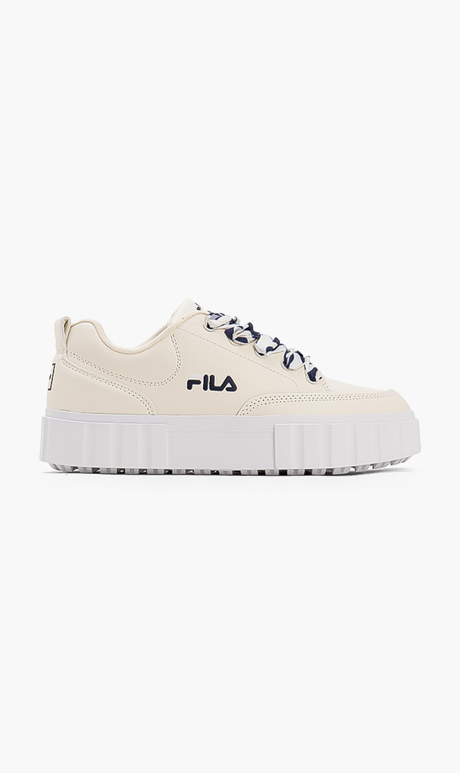 

Fila Sandblast Low Satin Lace Sneakers