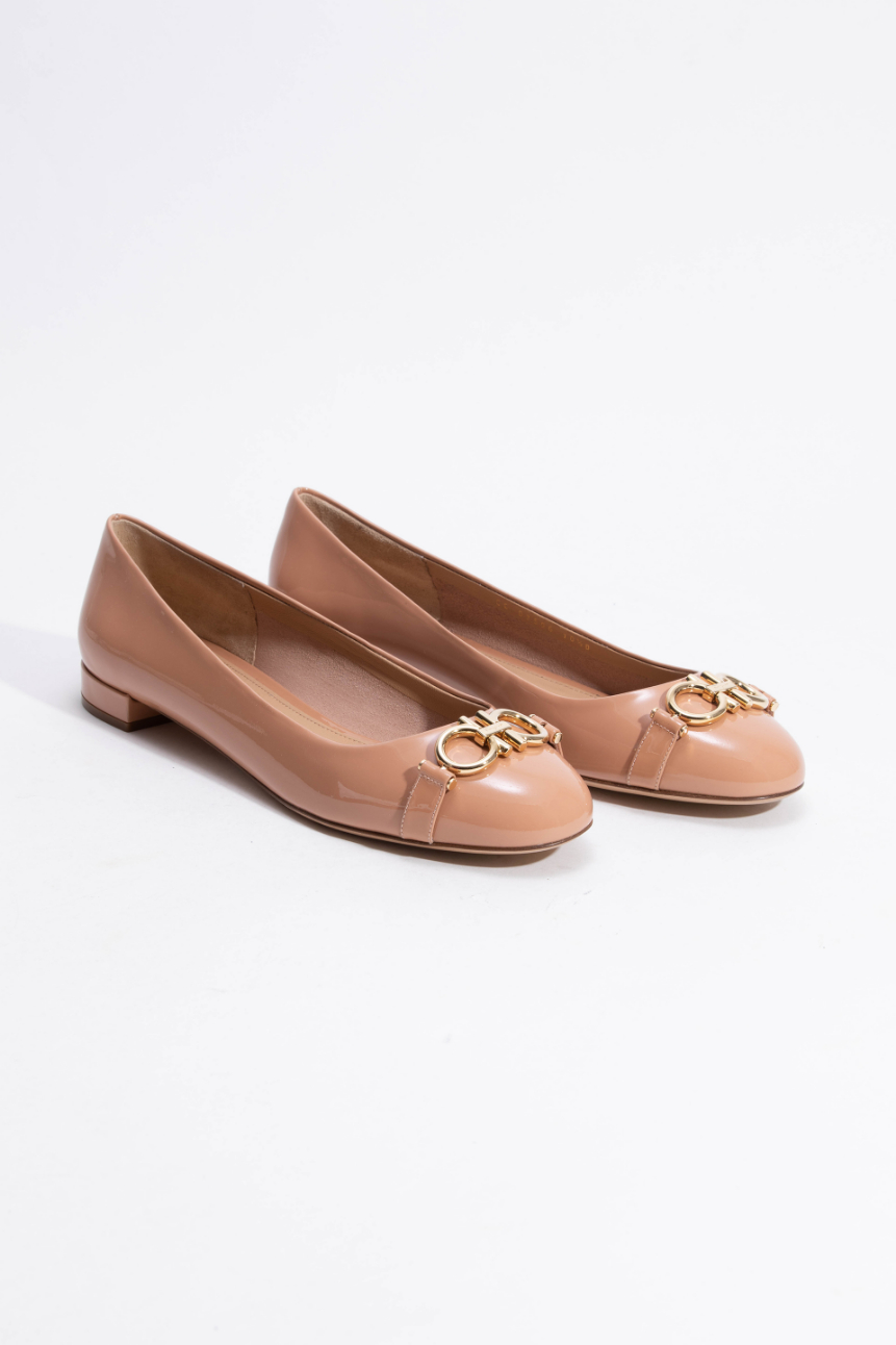 

Salvatore Ferragamo Garda 10 Gancini New Blush Ballet Flats