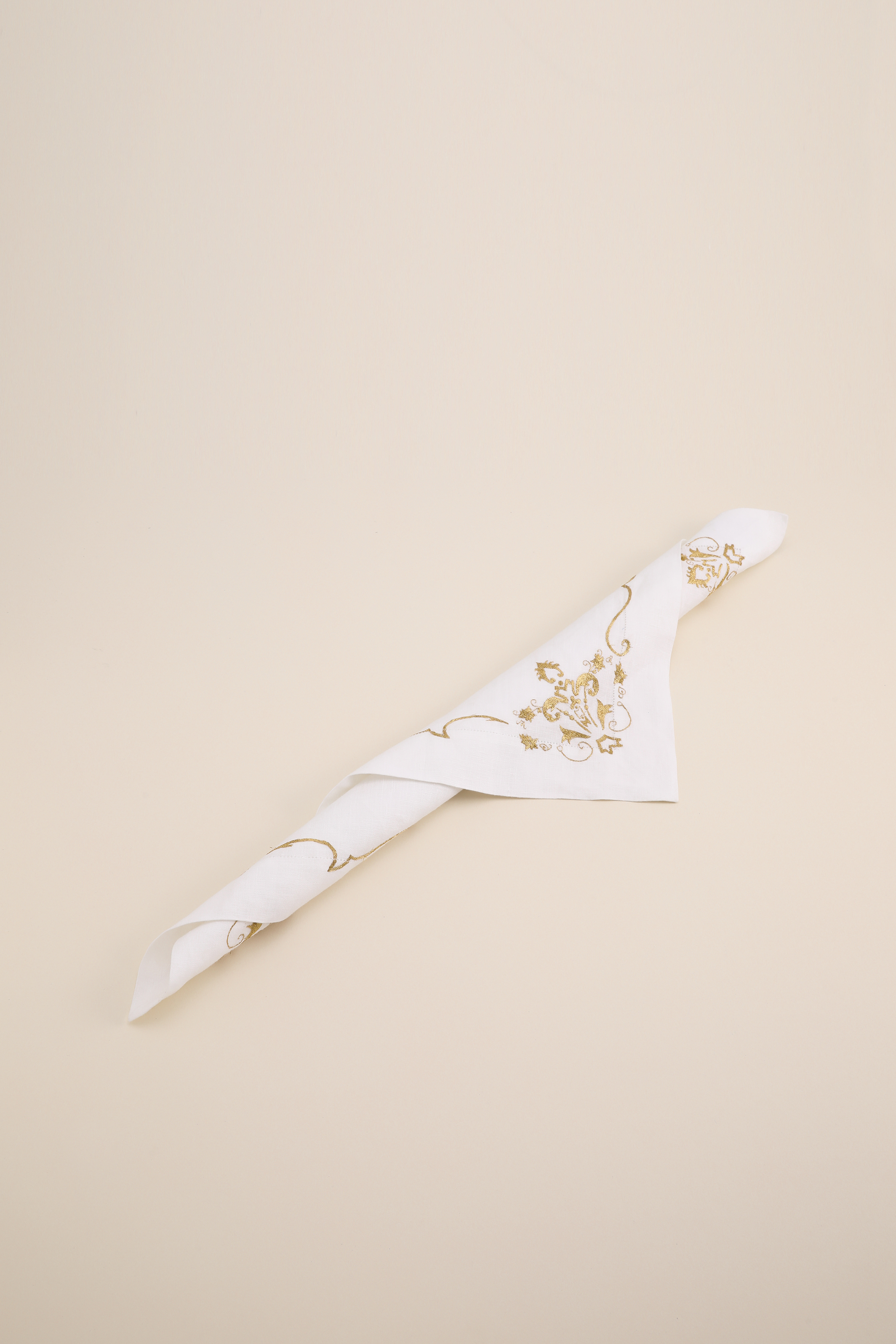 

Elysee Gold Large Placemat, Others