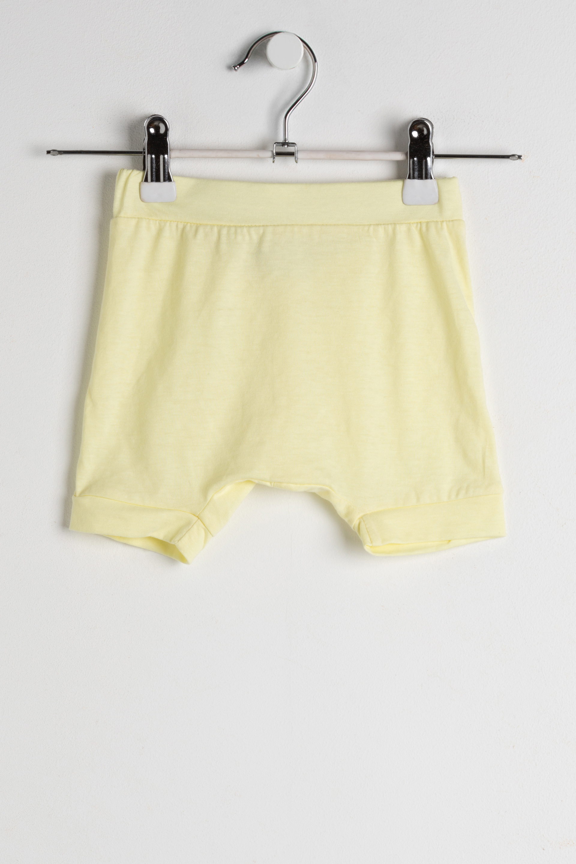 

Pixie Dust Elastic Waist Casual Short Pants
