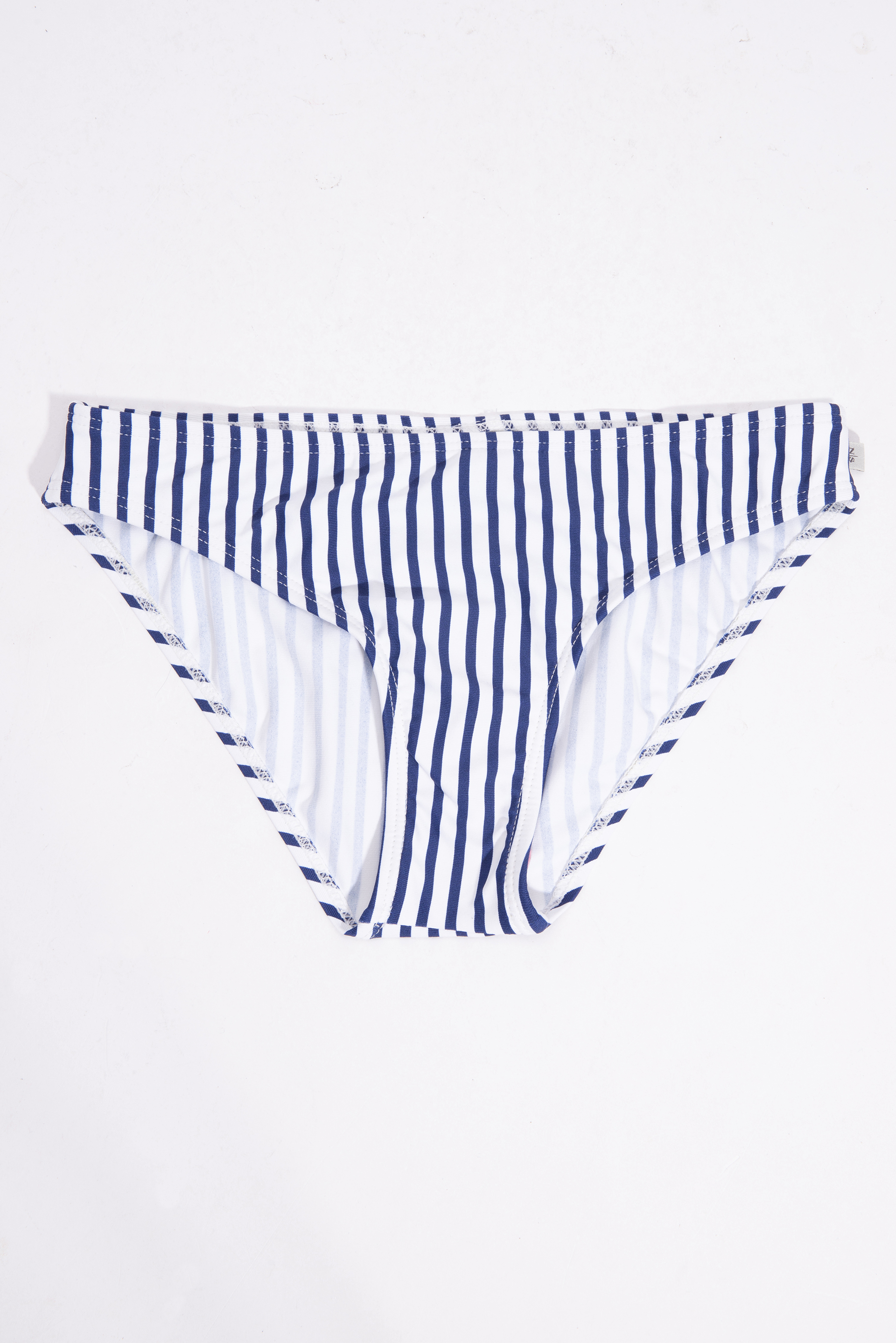 

Nueces Black Ruffle Trim Bikini Swim Set