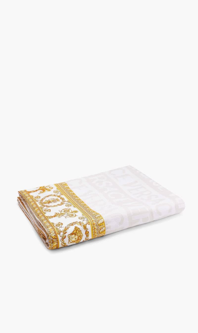

Versace Vsc I Love Baroque Double-face Blanket | The Deal Outlet