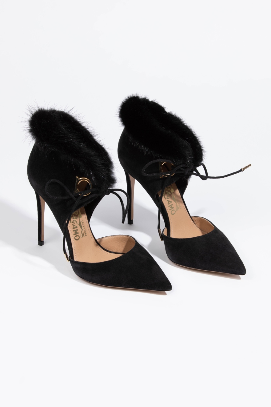 

Salvatore Ferragamo Pavi Bow Sandals