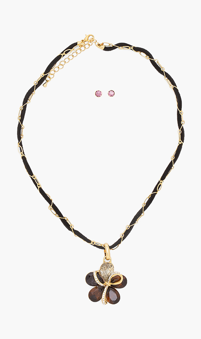 Floral Pendant, Gold
