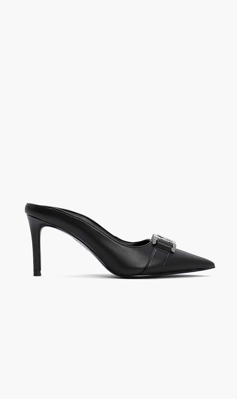 

Alcon Leather Heels