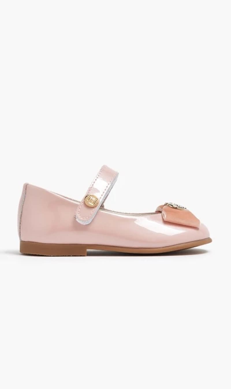 

Andanines Beige Litte Feet for Girls | The Deal Outlet